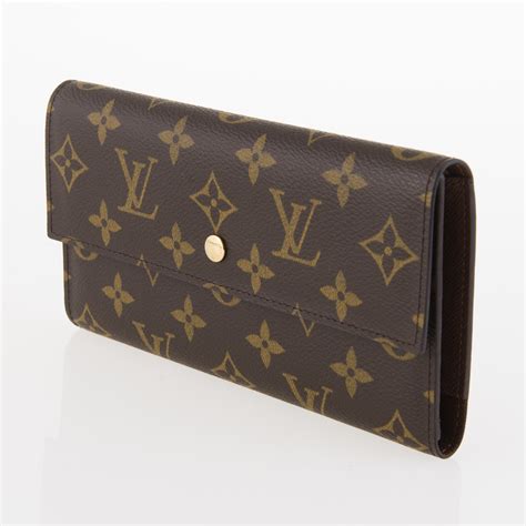 louie v wallet